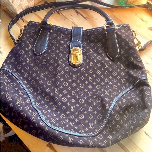 Florida boutique Handbags - Designer Mini Lin style. Perfect condition. Shoulder/Crossbody/tote